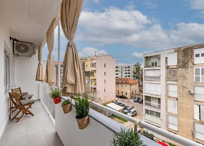 Urban Vibe * ザダル